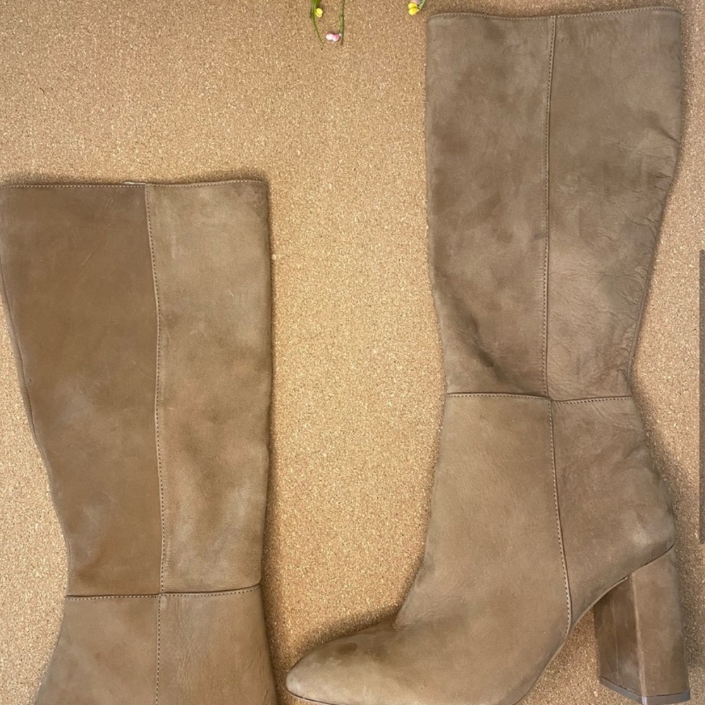 Steve Madden Ninni Womens Dress Boots tall
Size 9.5 - Picture 2 of 16